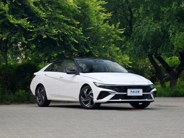Hyundai Elantra CVT Top Flagship Version 2024
