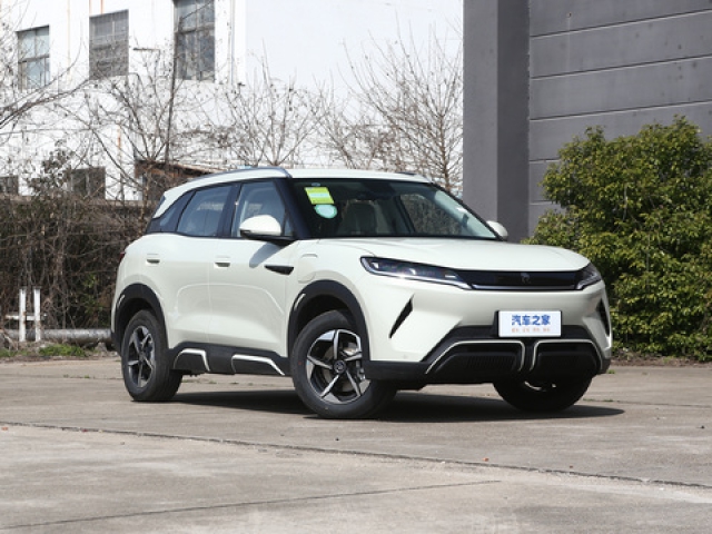 BYD Yuan UP Beyond with Smart Driving Assistant 2024