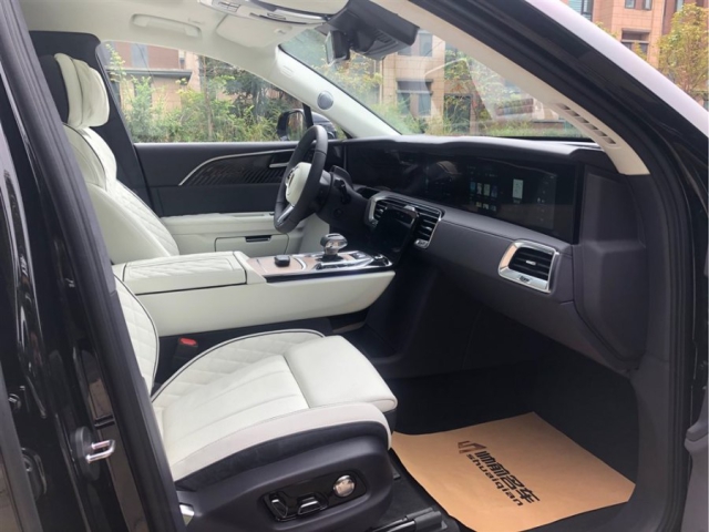 Hongqi E-HS9 2022 из Китая от 126,000$