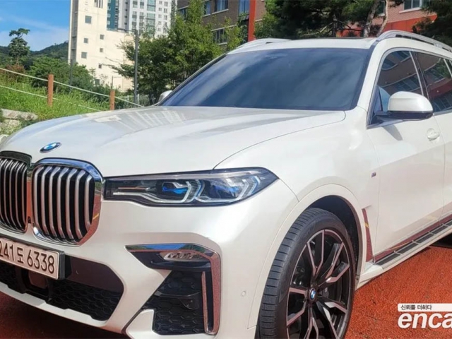 BMW X7 M Sport 2021