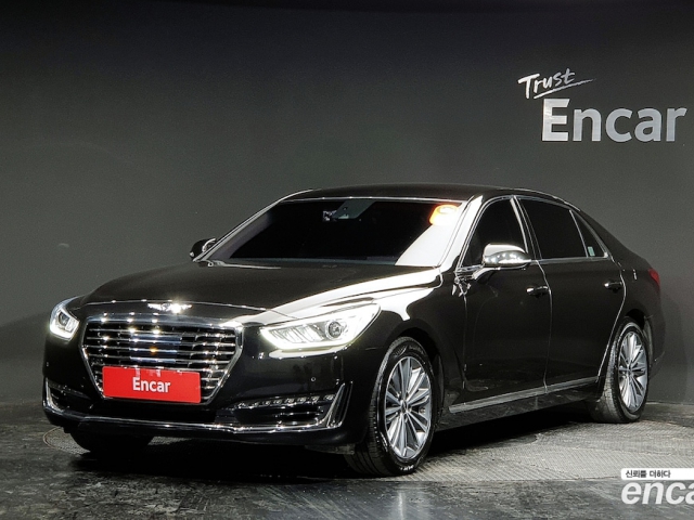 Genesis EQ900 2018