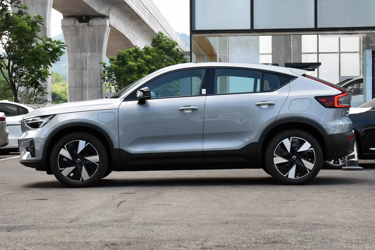 Volvo C40 Recharge 2024