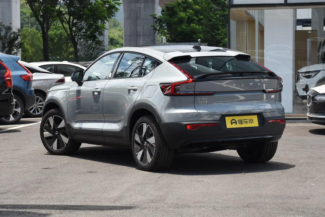 Volvo C40 Recharge 2024