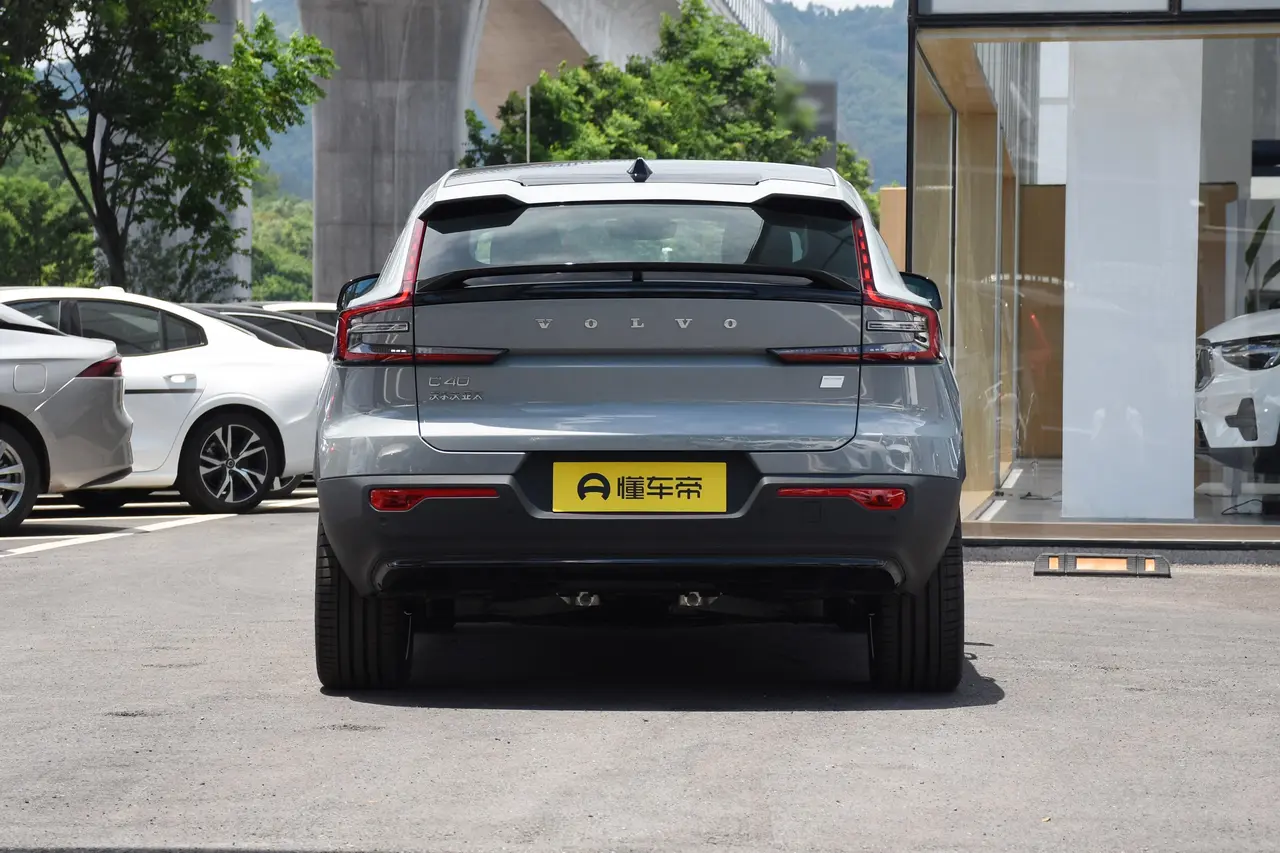 Volvo C40 Recharge 2024