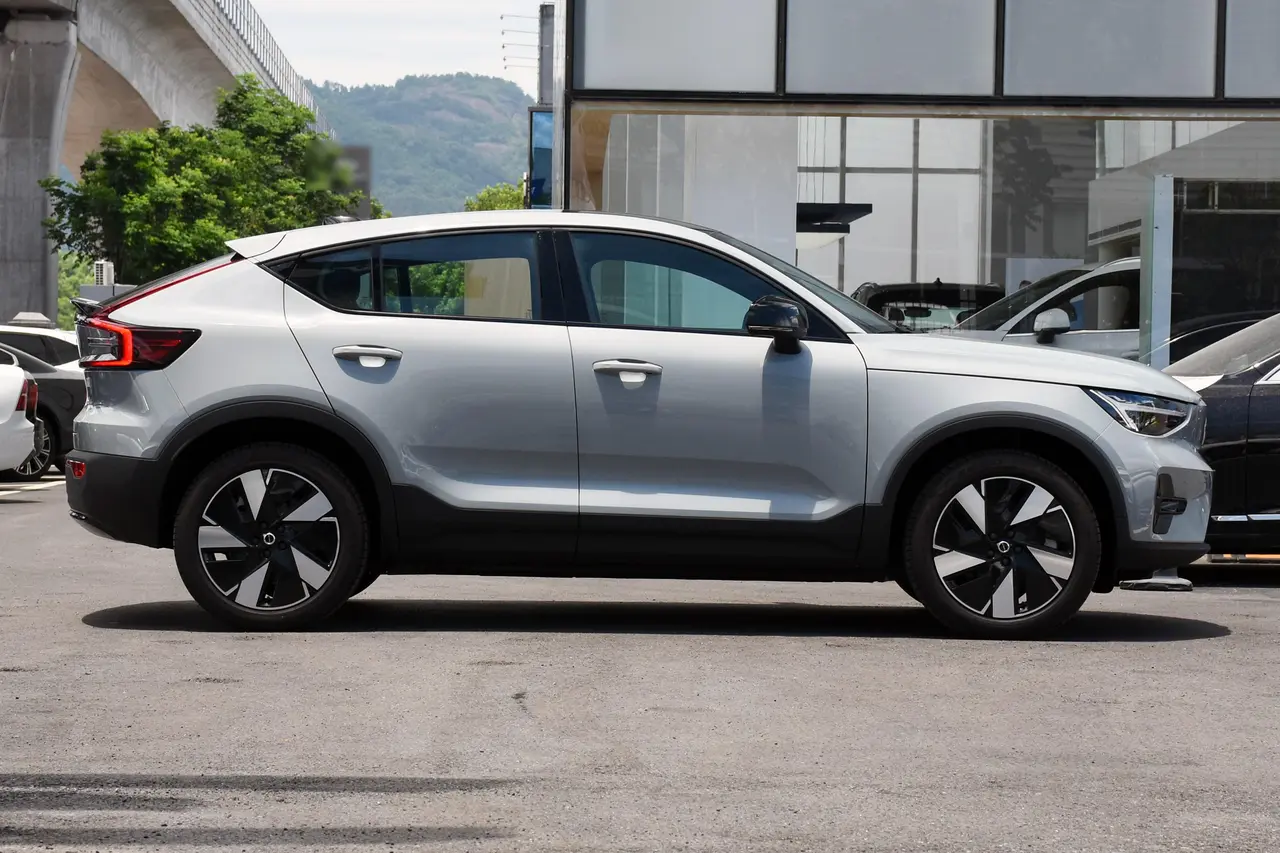 Volvo C40 Recharge 2024