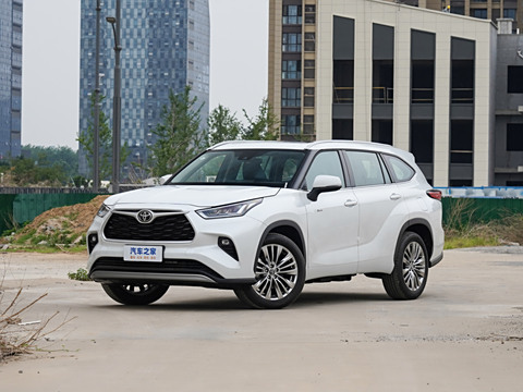 Toyota Highlander 2025