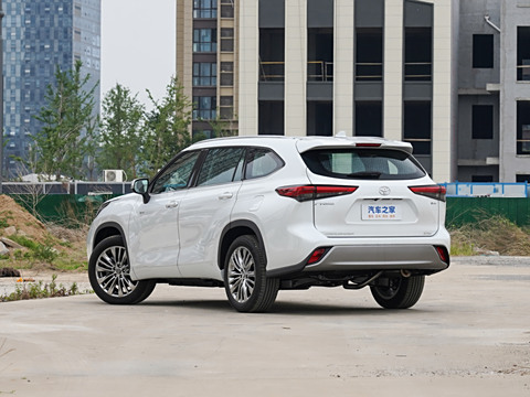 Toyota Highlander 2025
