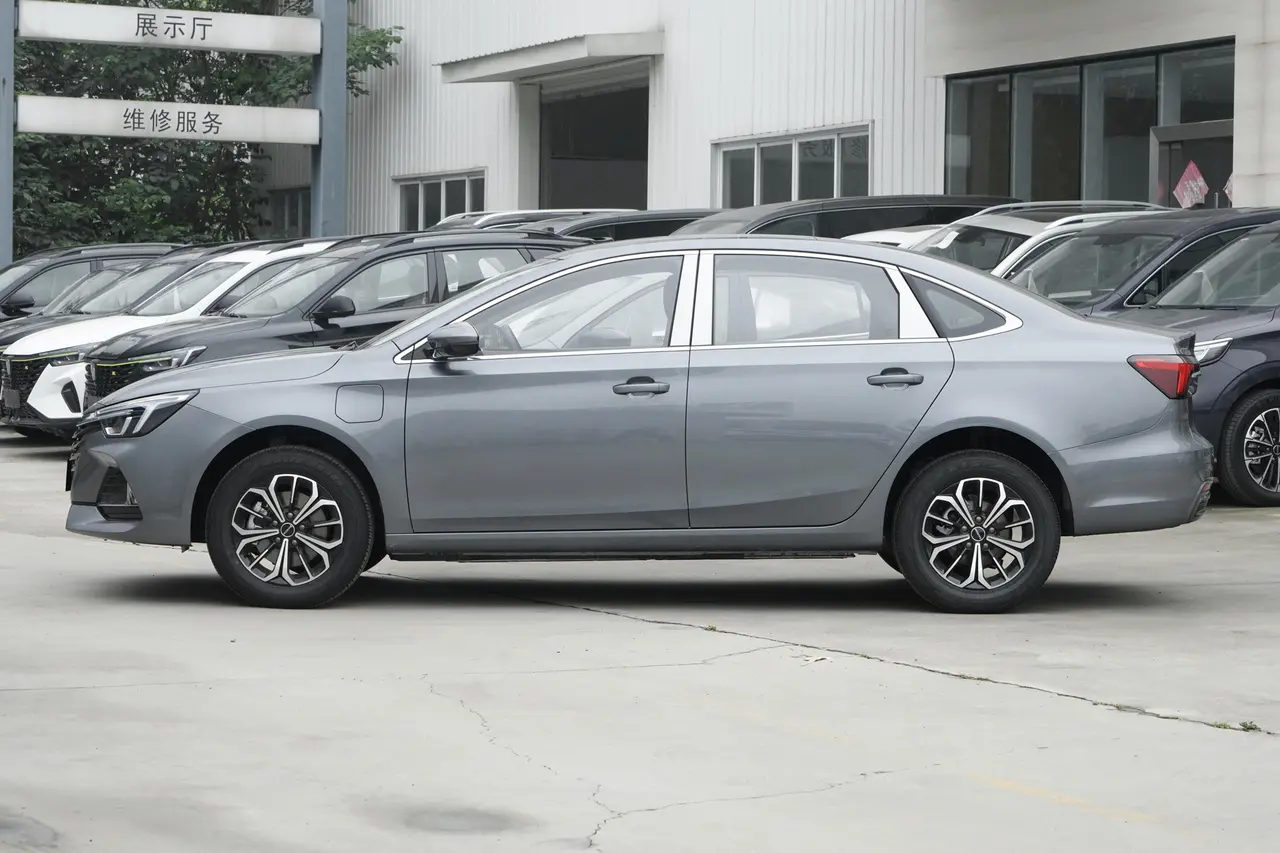 Roewe I6 Max EV 2022