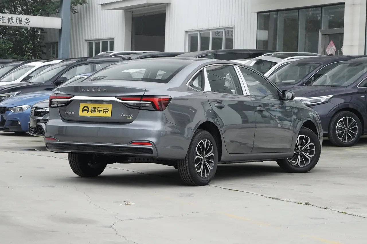 Roewe I6 Max EV 2022