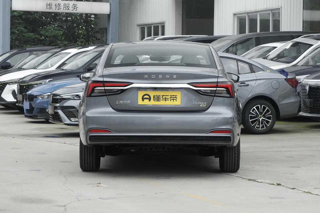 Roewe I6 Max EV 2022