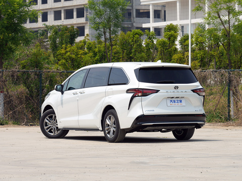 Toyota Sienna 2024