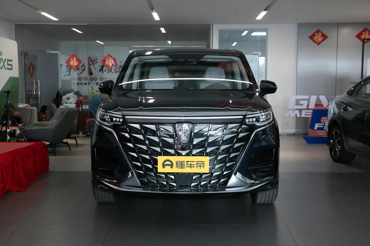 Roewe IMAX8 EV 2022