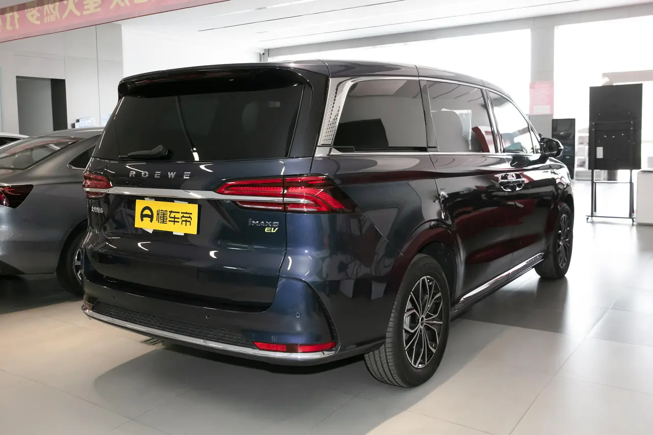 Roewe IMAX8 EV 2022