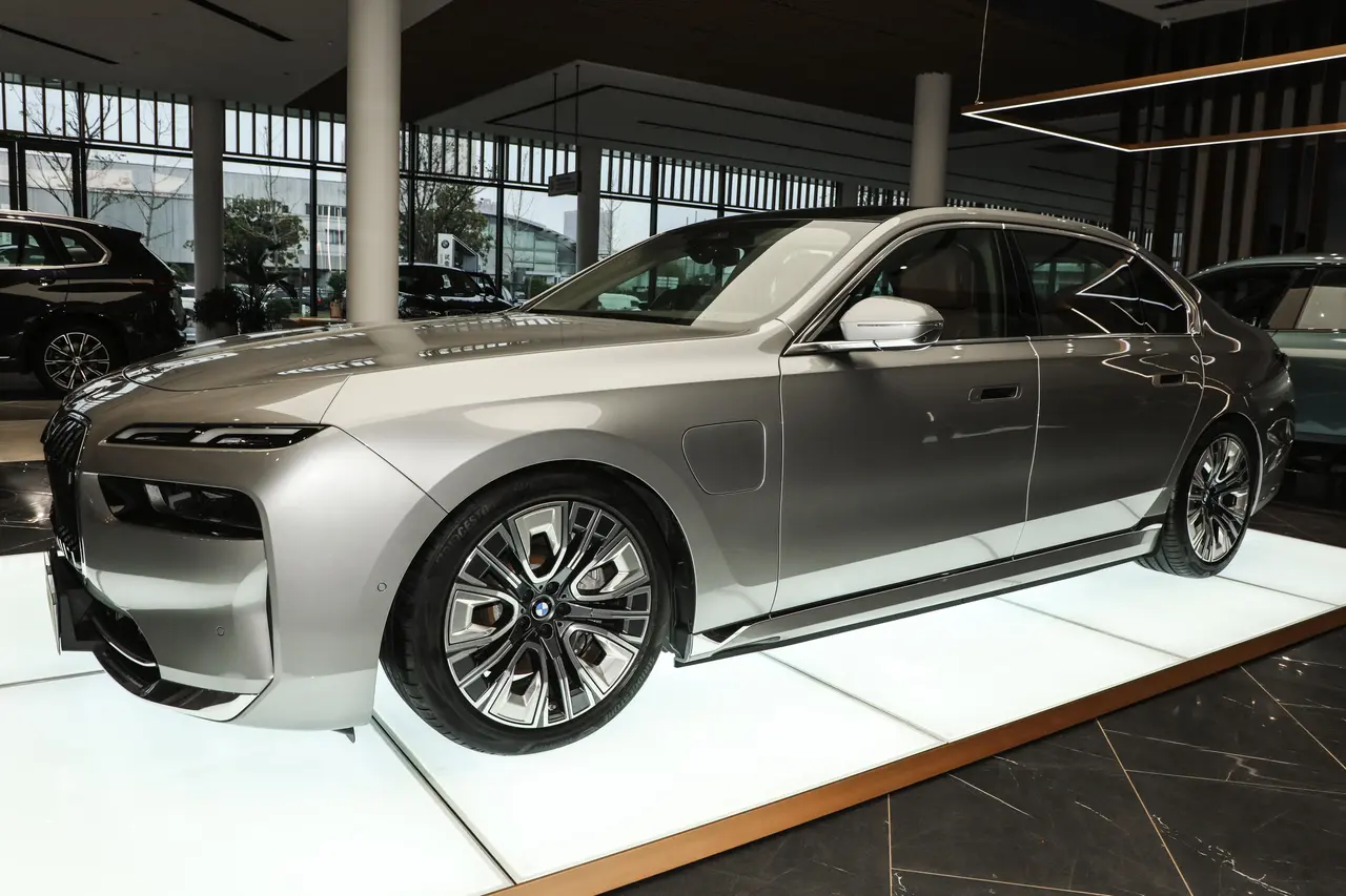 BMW I7 2023