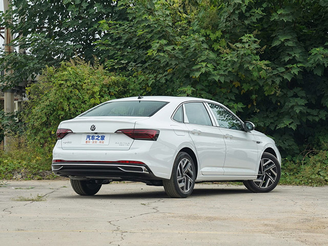 Volkswagen Sagitar 2022