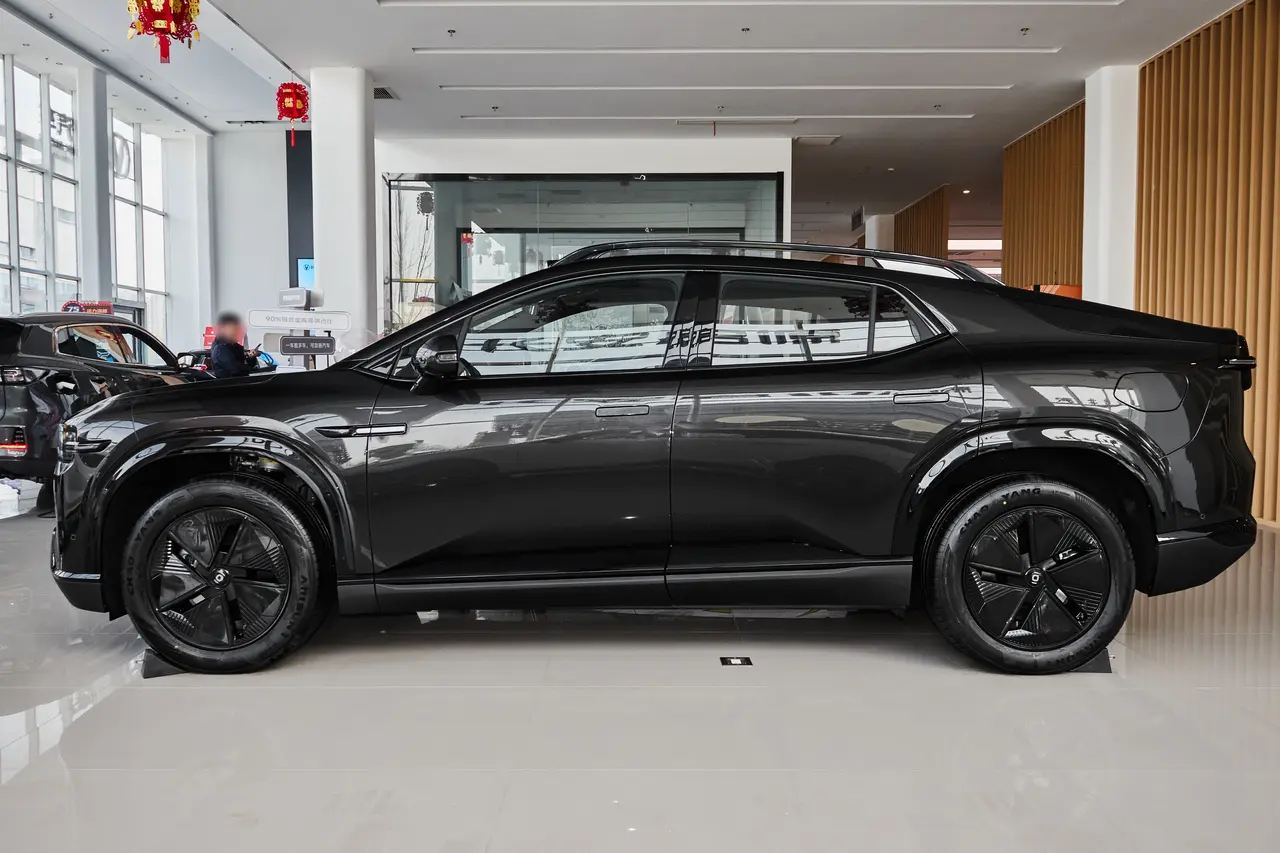 Changan Qiyuan E07 2024