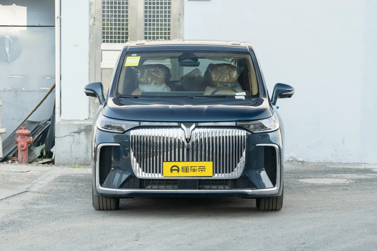 Voyah Dreamer EV 2025