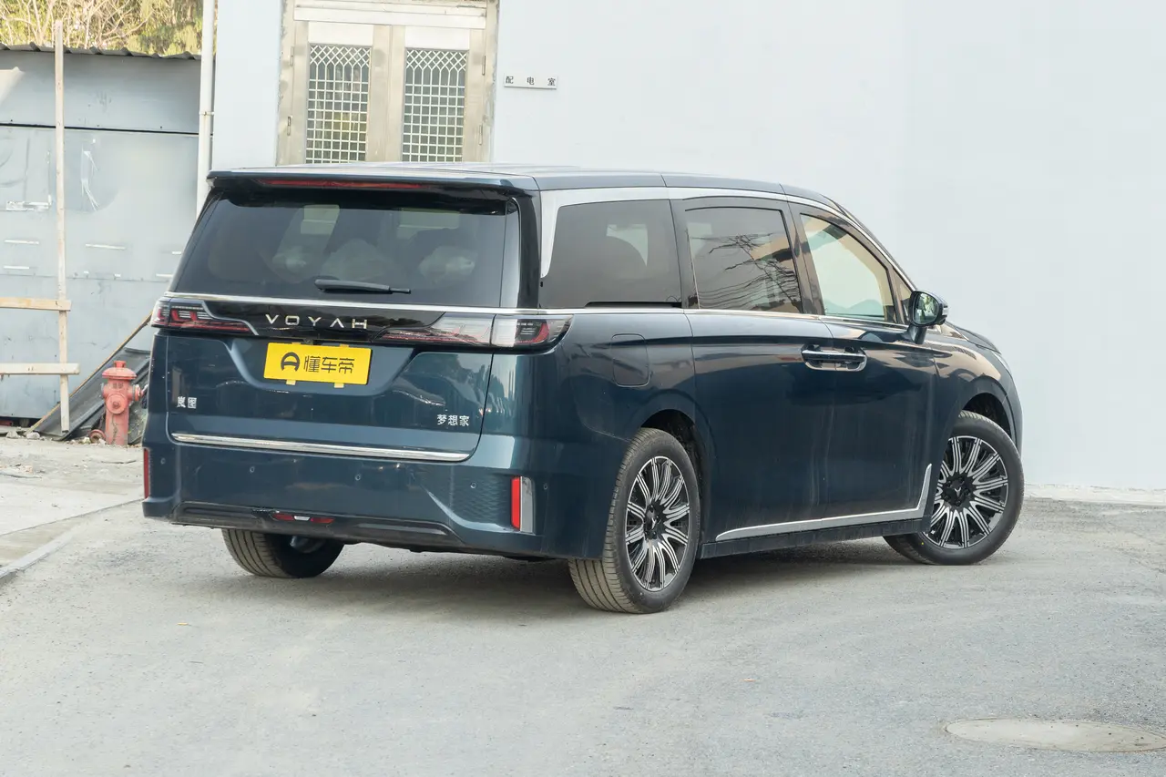 Voyah Dreamer EV 2025