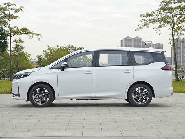 GAC Trumpchi M6 2023