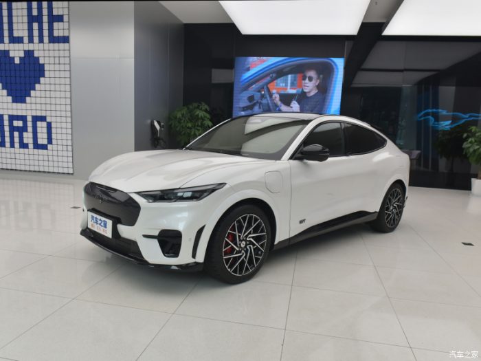 Ford Mustang Mach-E 2022