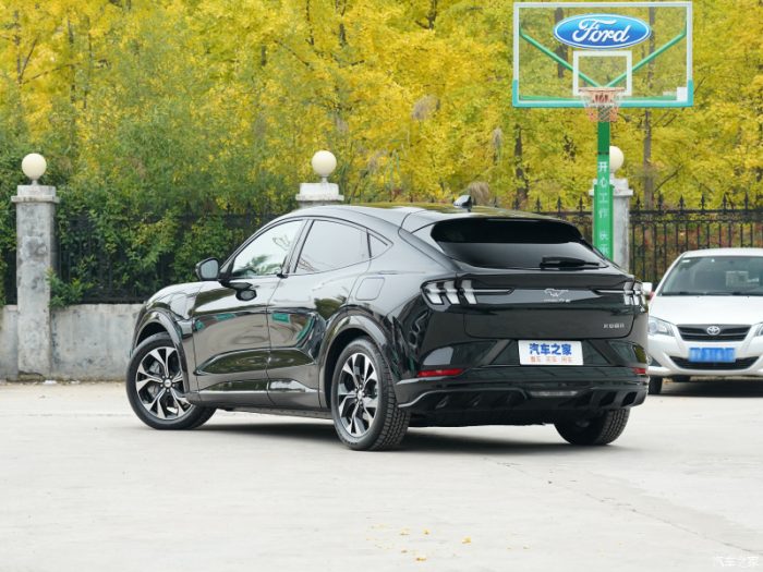 Ford Mustang Mach-E 2022