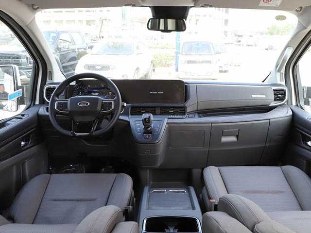 Ford Tourneo 2024