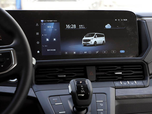 Ford Tourneo 2024