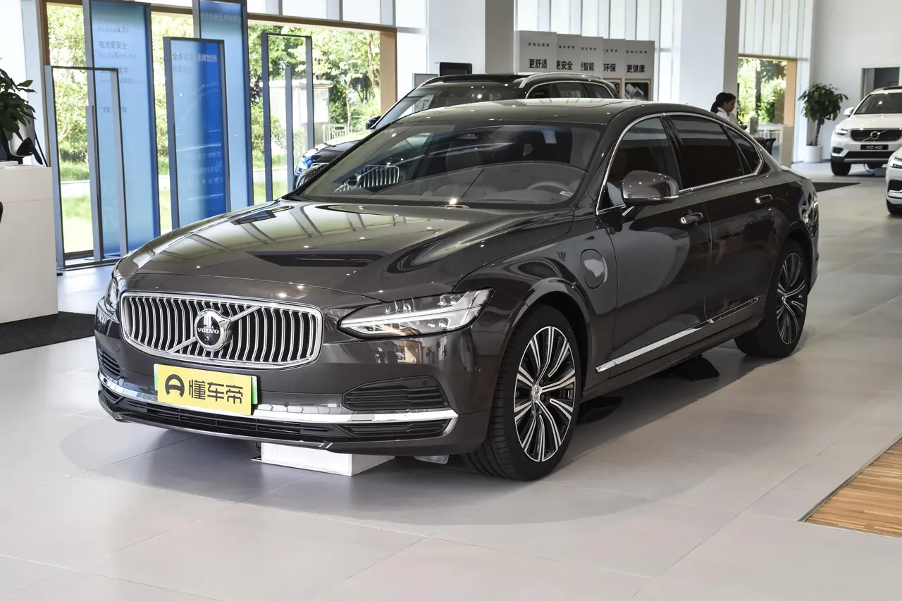 Volvo S90 Recharge 2024