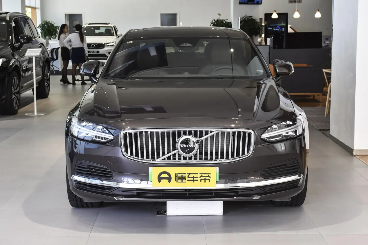 Volvo S90 Recharge 2024