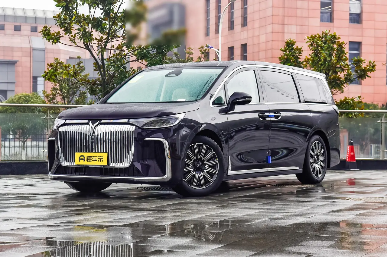 Voyah Dreamer EV 2025