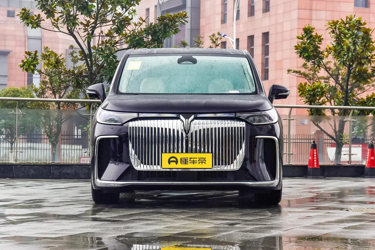 Voyah Dreamer EV 2025