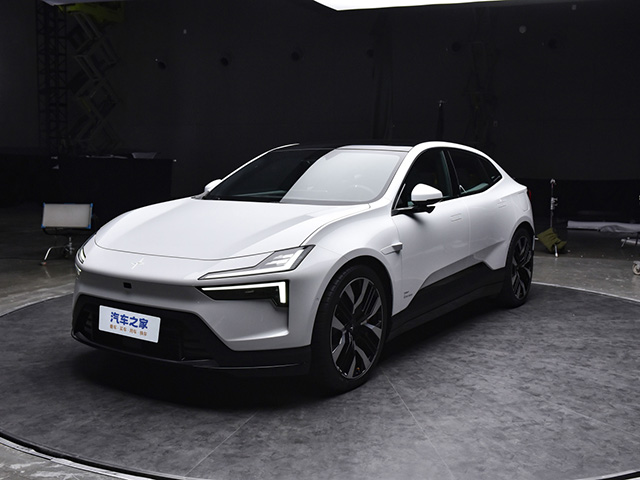Polestar 4 2024