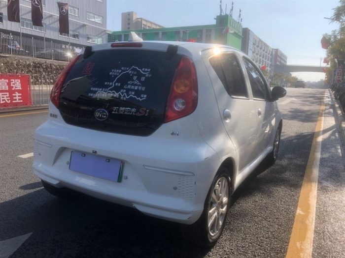 BYD e1 2019