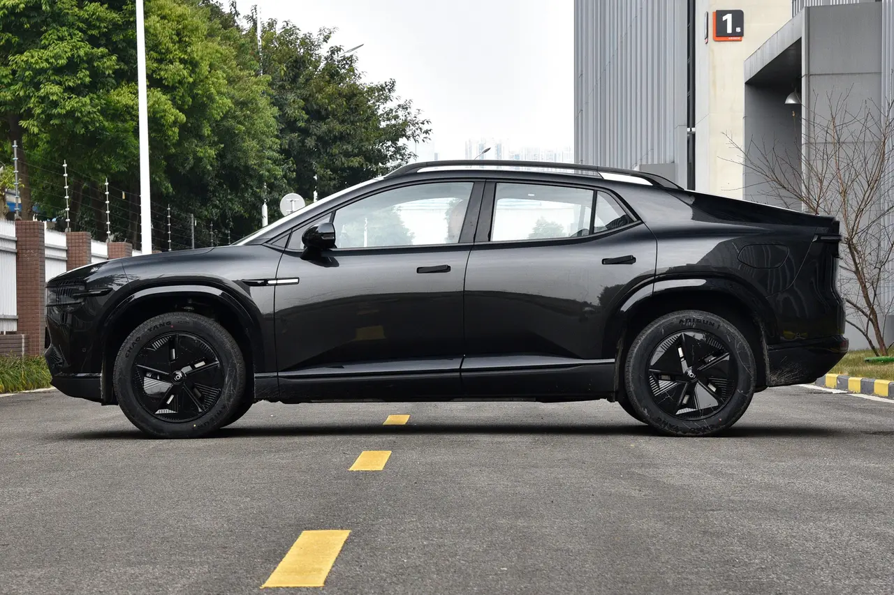 Changan Qiyuan E07 2024