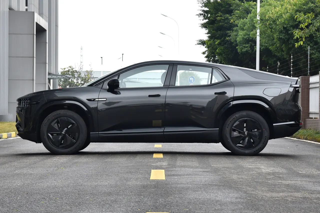 Changan Qiyuan E07 2024