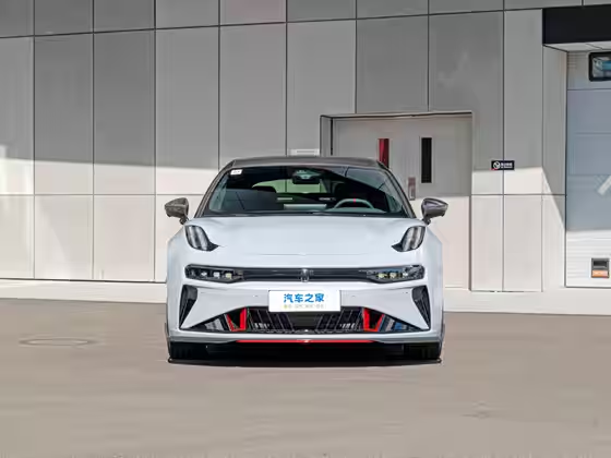 Zeekr 001 FR 2025