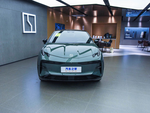 Zeekr X 2024