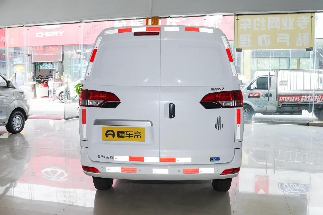 Baic Ruixiang Boten V2 EV 2022