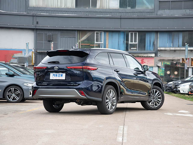 Toyota Highlander 2025