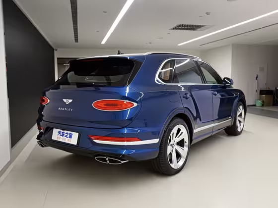 Bentley Bentayga PHEV 2024