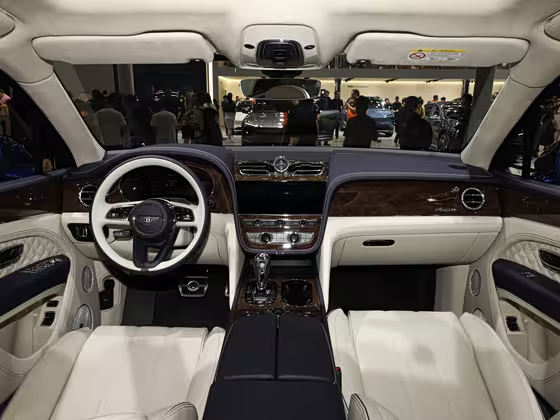 Bentley Bentayga PHEV 2024