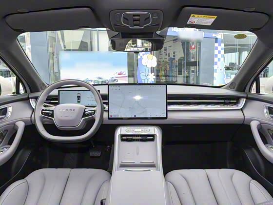 Roewe M7 2025