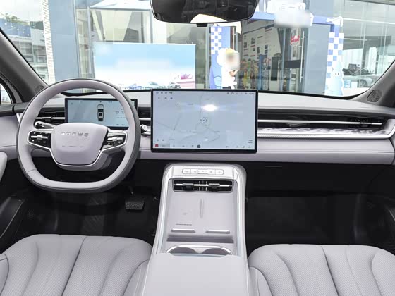 Roewe M7 2025