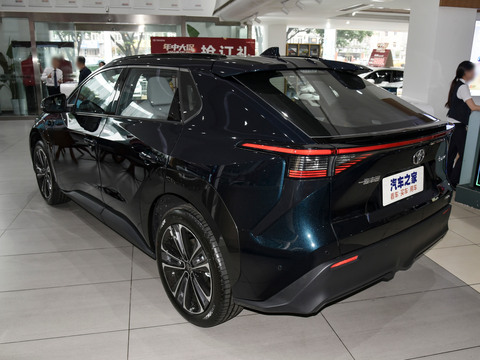 Toyota bZ4X 2024