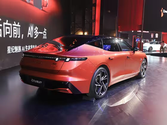 Lynk &amp; Co Z10 2024