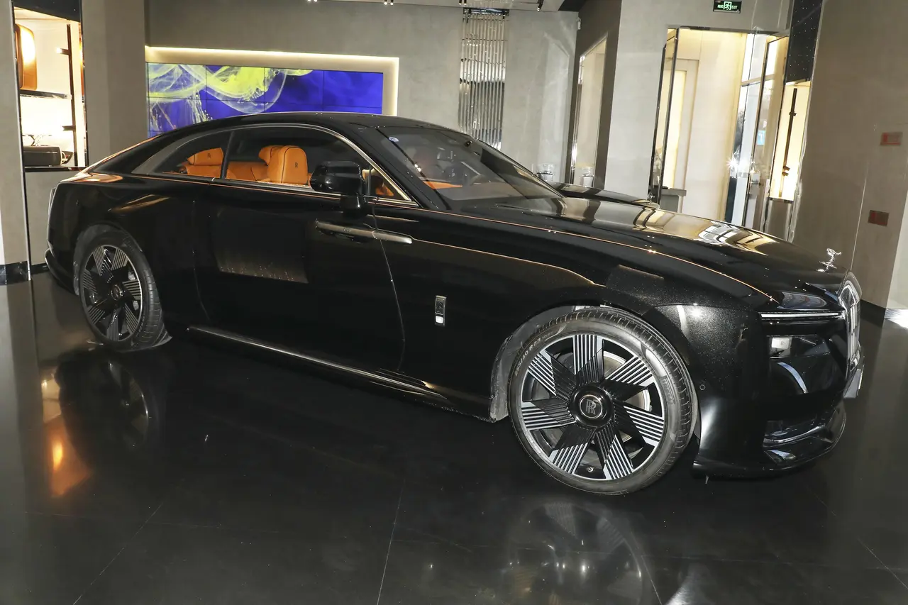 Rolls-Royce Shanling 2023