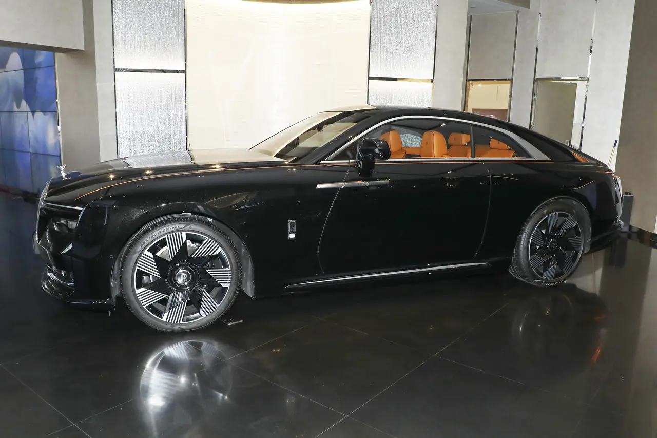 Rolls-Royce Shanling 2023