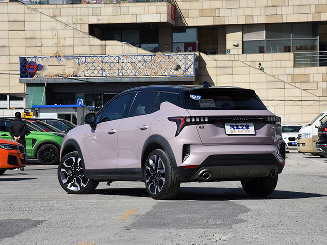 Lynk &amp; Co 06 2023