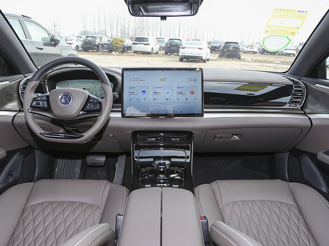 BYD Han EV 2024