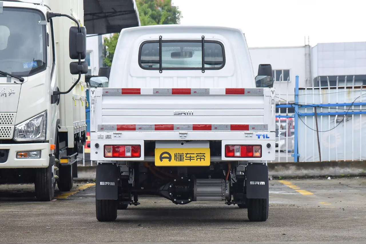 SRM Xinyuan T1L EV 2023